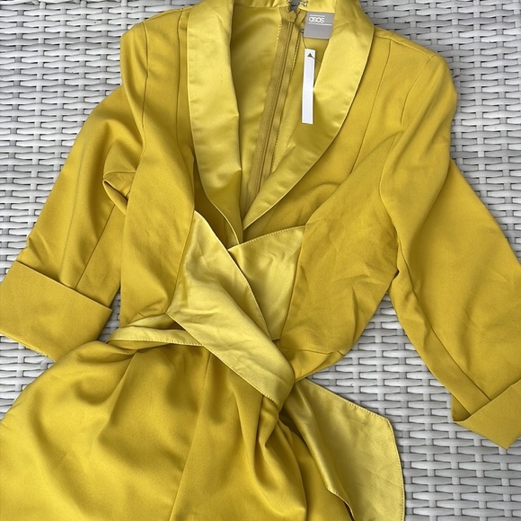 NWT- ASOS DESIGN Plunge Tux Romper Size O - Picture 11 of 13